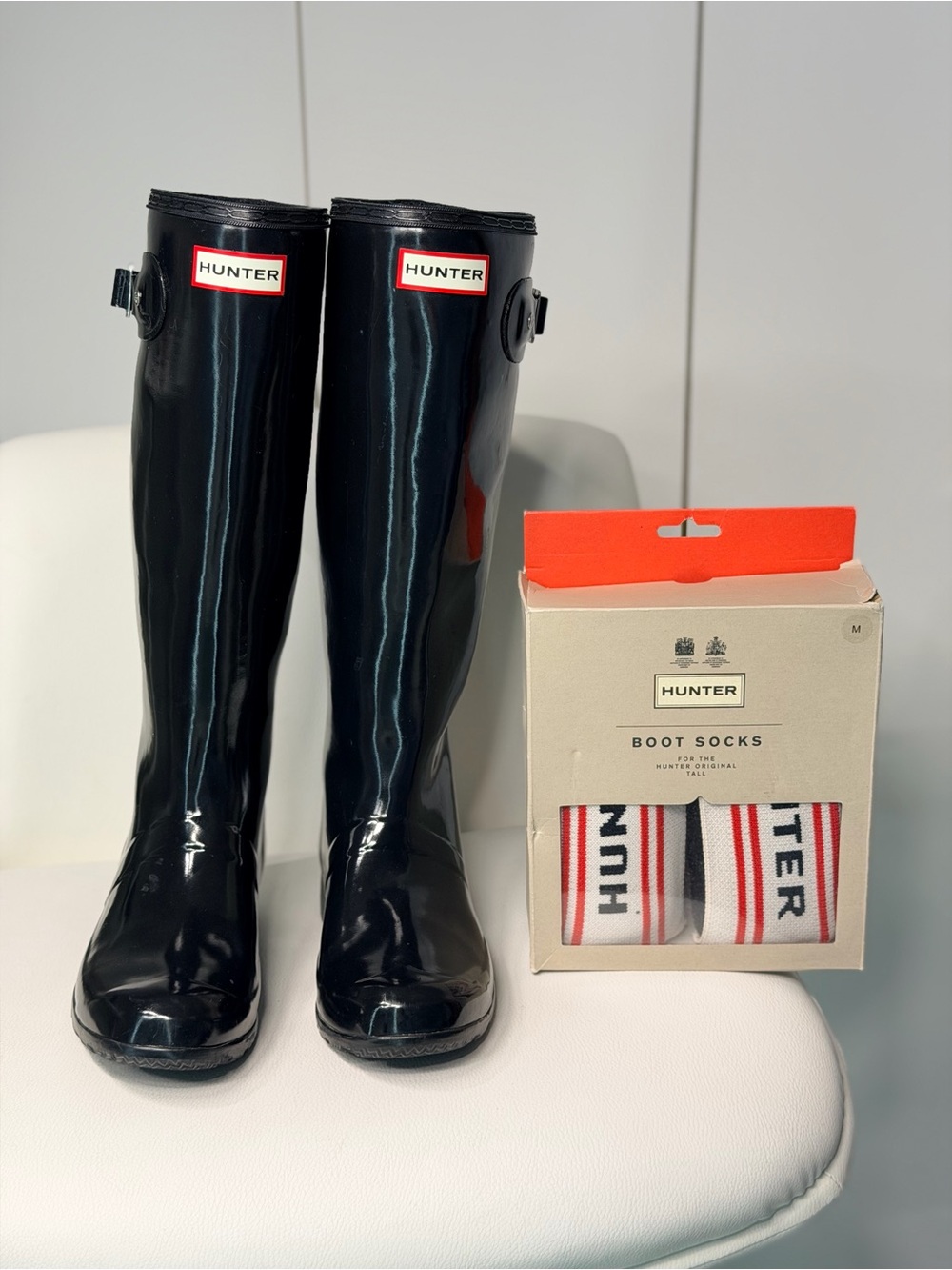 Rare Hunter Original Tour Travel Pack Glossy Black Tall Rain Boots Socks Light